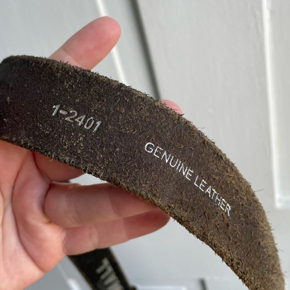 Farmall International Harvester Tractor Distressed Genuine Leather Belt Size 36 - Picture 6 of 7